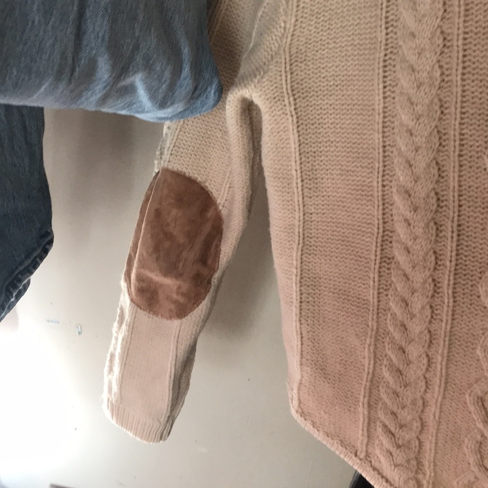 Elbow patch sweater - Picture 8 of 8